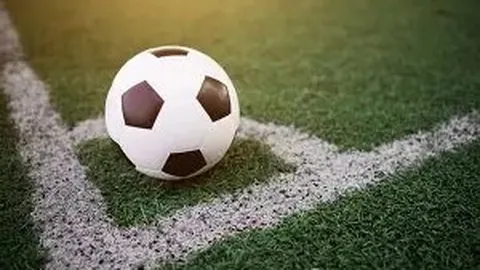 “嘟嘟腰姿曼妙，微博之夜惊艳亮相”